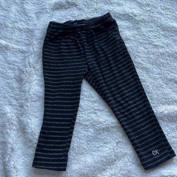 Calvin Klein Jeans 2T - Picture 1 of 4